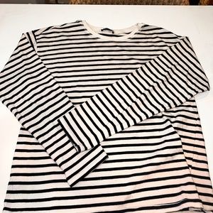 Zara Long-Sleeve Women's Striped Tee (Black and White)